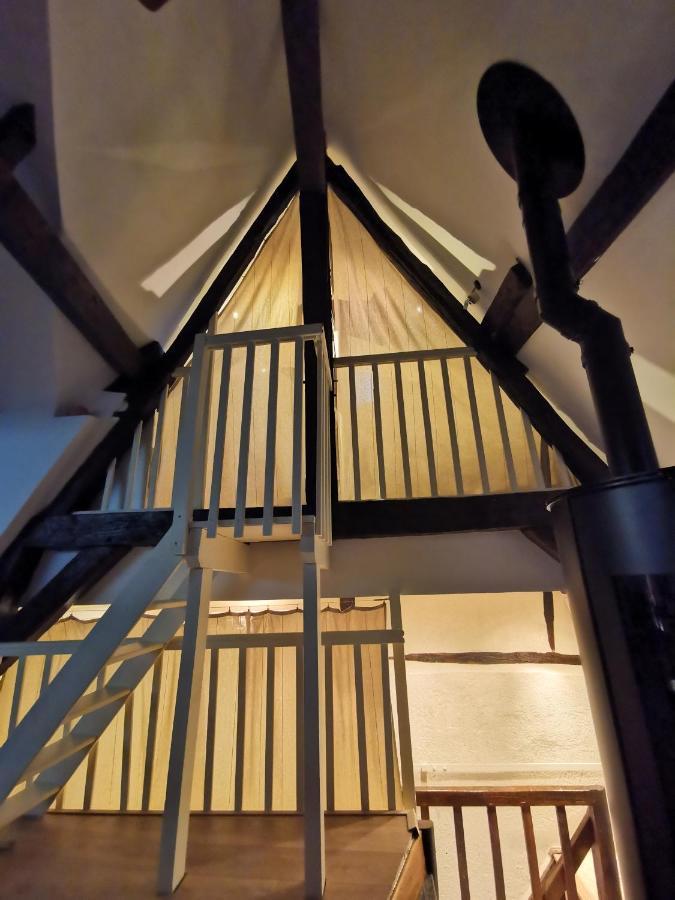 Loft Atypique Au Calme Avec Cour Privative Apartment Bourges Exterior photo